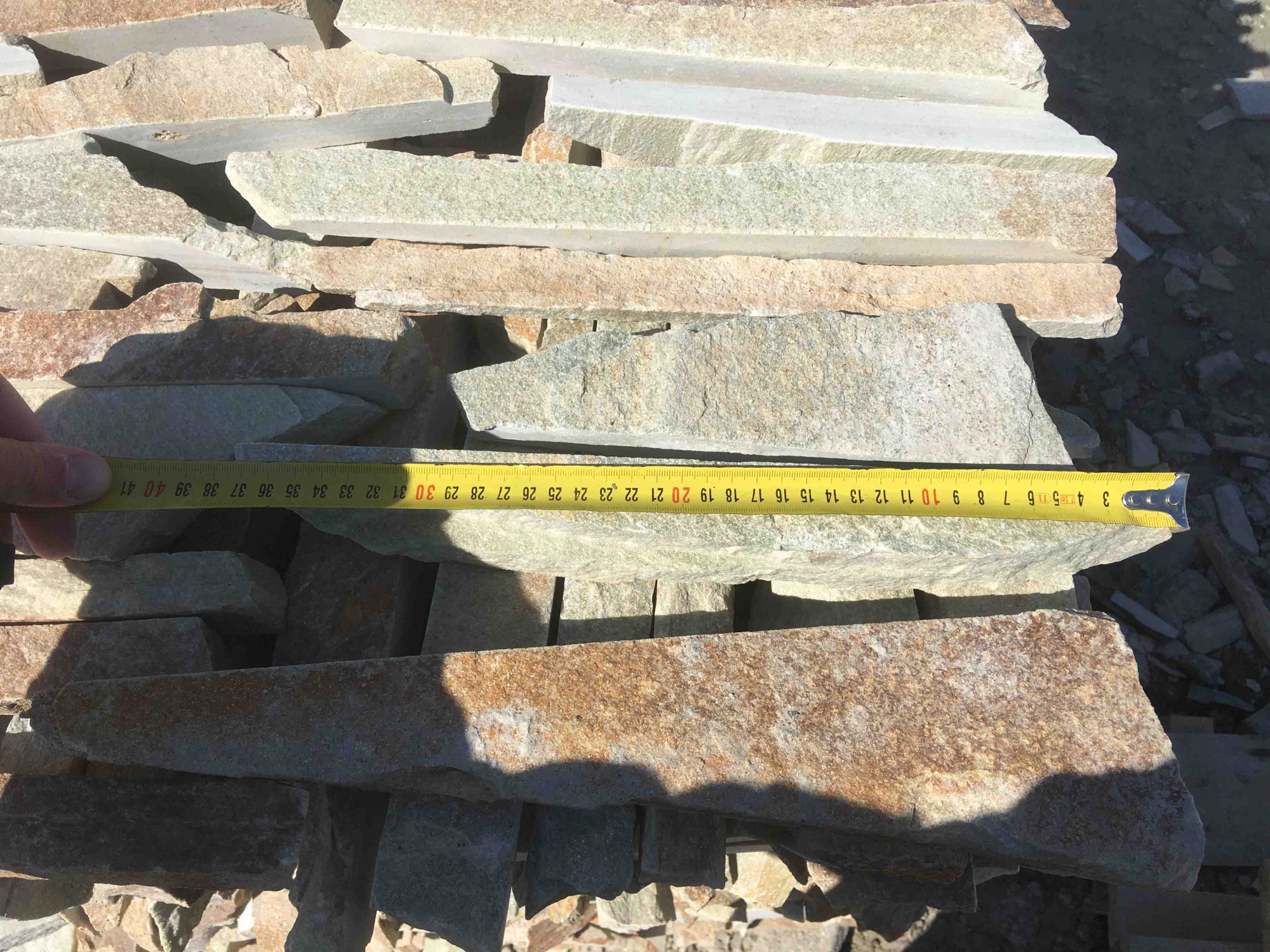 Горбушка златолит золотистый для облицовки купить в Мелеузе