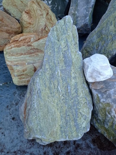 Златолит жёлтый, жёлто-зелёный глыбки и валуны для ланшафтного дизайна купить в Мелеузе