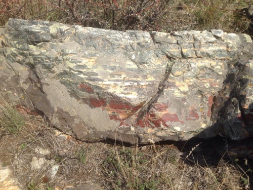 Гигантские зелёные валуны для ландшафтного дизайна весом более 5 тонн купить в Мелеузе