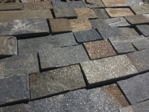 Плитка пилёная златолит Уральский для цоколя, отмостки купить в Мелеузе