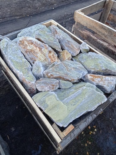 Златолит жёлтый, жёлто-зелёный глыбки и валуны для ланшафтного дизайна купить в Мелеузе