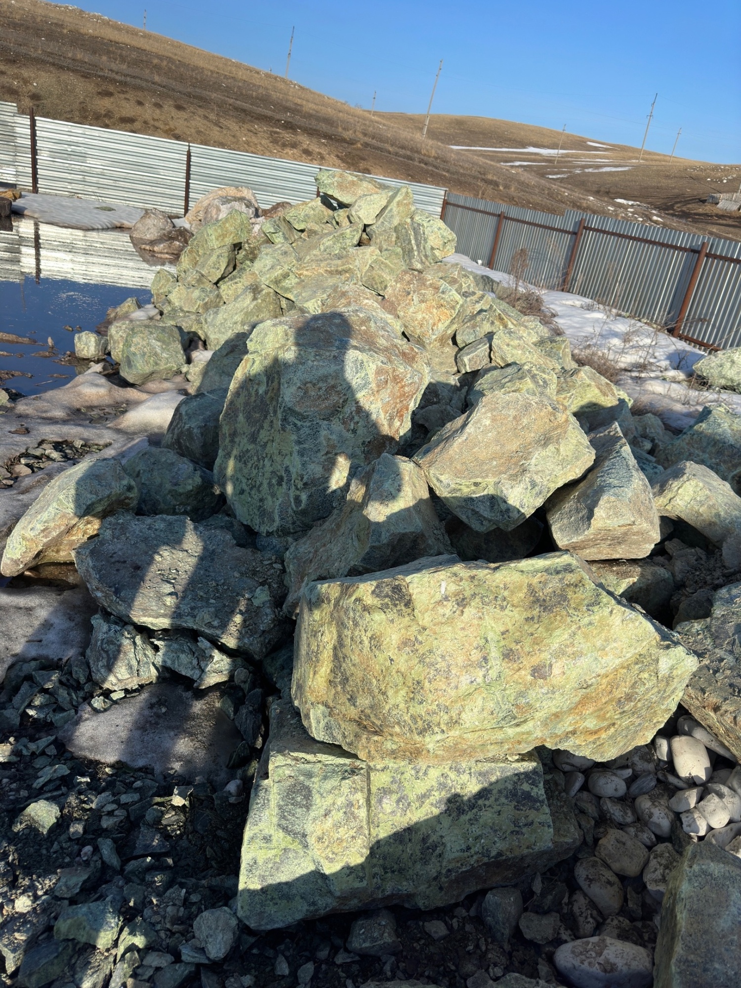 Камни для ландшафтного дизайна зелёные 10-60 килограмм купить в Мелеузе