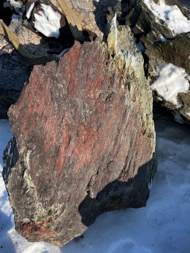 Ландшафтные глыбы красно-фиолетовые 200-1000 килограмм купить в Мелеузе