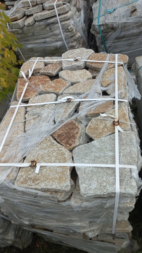 Плитняк галтованный гранитный для ландшафтного дизайна купить в Мелеузе