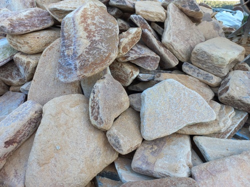 Златолит жёлтый, жёлто-зелёный глыбки и валуны для ланшафтного дизайна купить в Мелеузе