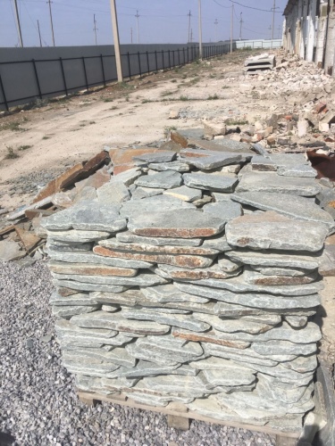 Златолит серебристый галтованный для лестниц купить в Мелеузе