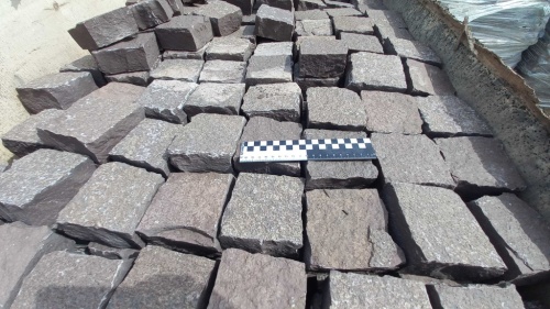 Лемезит колотая брусчатка 10 * 10 см. для парковки купить в Мелеузе