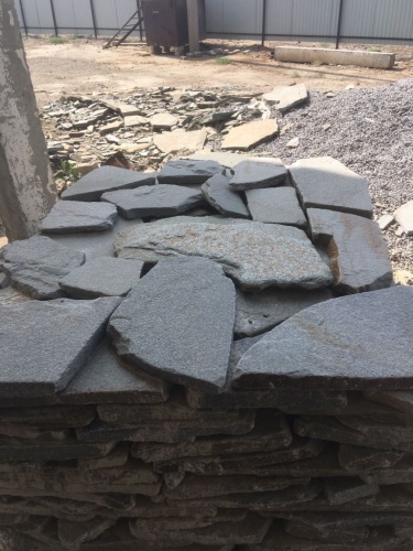 Златолит серебристый галтованный для лестниц купить в Мелеузе